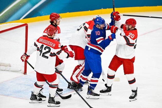 Winter Olympics - Denmark v United States At Hockey Men s Team Denmark and Team USA during the men s preliminary round Group C Ice hockey, Eishockey match between USA and Denmark at the Milano Santagiulia Ice Hockey Arena during the Milano Cortina 2026 Winter Olympic Games, Olympische Spiele, Olympia, OS in Milan, Italy on February 14, 2026. Photo by JMP ABACAPRESS.COM Milan Italy  Copyright: xJMP ABACAx