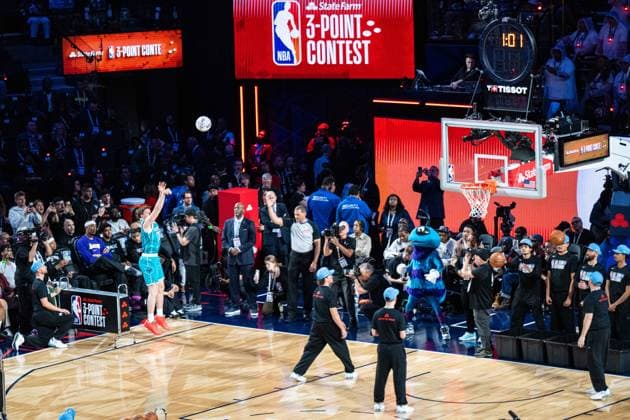 NBA, Basketball Herren, USA All Star 2026: Slum Dunk Contest LOS ANGELES, CA - FEB 14: Kon Knueppel during the 3-point contest at the NBA All-Star weekend at Intuit Dome in Los Angeles, United States on February 14, 2026. Jon Putman Anadolu California United States. Editorial use only. Please get in touch for any other usage.  Copyright: x2026xAnadoluxJonxPutmanx