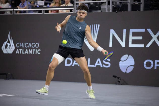 February 14, 2026, Frisco, Texas, USA: BEN SHELTON (USA) uses a forehand during a menÃ¢â‚¬â ¢s singles semifinal match at the 2026 Nexo Dallas Open at The Ford Center at The Star in Frisco, Texas. Ben Shelton advances to the championship match after defeating Denis Shapovalov, 4:6, 6:4, 7:6. Frisco USA - ZUMAh193 20260214_zsp_h193_074 Copyright: xDanielxMcGregor-Huyerx