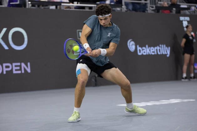 February 14, 2026, Frisco, Texas, USA: BEN SHELTON (USA) uses a forehand during a menÃ¢â‚¬â ¢s singles semifinal match at the 2026 Nexo Dallas Open at The Ford Center at The Star in Frisco, Texas. Ben Shelton advances to the championship match after defeating Denis Shapovalov, 4:6, 6:4, 7:6. Frisco USA - ZUMAh193 20260214_zsp_h193_079 Copyright: xDanielxMcGregor-Huyerx