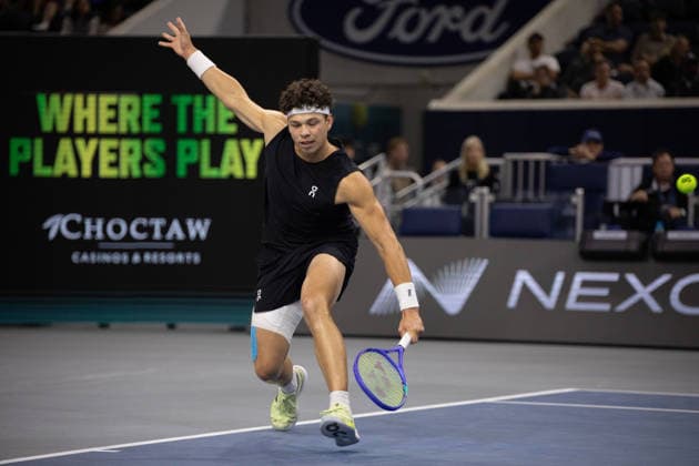 February 14, 2026, Frisco, Texas, USA: BEN SHELTON (USA) uses a forehand during a menÃ¢â‚¬â ¢s singles semifinal match at the 2026 Nexo Dallas Open at The Ford Center at The Star in Frisco, Texas. Ben Shelton advances to the championship match after defeating Denis Shapovalov, 4:6, 6:4, 7:6. Frisco USA - ZUMAh193 20260214_zsp_h193_078 Copyright: xDanielxMcGregor-Huyerx