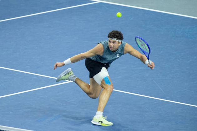 February 14, 2026, Frisco, Texas, USA: BEN SHELTON (USA) uses a forehand during a menÃ¢â‚¬â ¢s singles semifinal match at the 2026 Nexo Dallas Open at The Ford Center at The Star in Frisco, Texas. Ben Shelton advances to the championship match after defeating Denis Shapovalov, 4:6, 6:4, 7:6. Frisco USA - ZUMAh193 20260214_zsp_h193_106 Copyright: xDanielxMcGregor-Huyerx