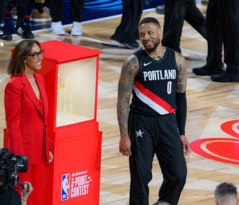 Damien Lillard won 3 points contest at 2026 NBA, Basketball Herren, USA All Star LOS ANGELES, CA - FEBRUARY 14: Damien Lillard won 3 points contest during 2026 NBA All Star Saturday at Intuit Dome in Inglewood, Los Angeles, California, United States on February 14, 2026. Tayfun Coskun Anadolu California United States. Editorial use only. Please get in touch for any other usage.  Copyright: x2026xAnadoluxTayfunxCoskunx