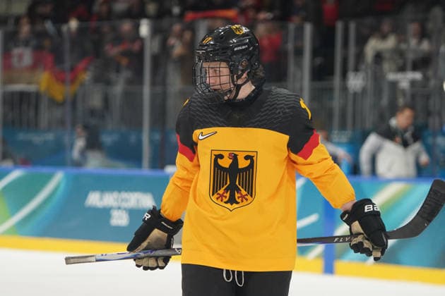 Milano Cortina, 2026 , Winter Olympic Games, Olympische Spiele, Olympia, OS Olympics, Winter-Olympische spiele 2026 , Eishockey Frauen, Finnland-Kanada ,vs Deutschland, Canada vs Germany Women , Playoffs Quarterfinals, Milano Rho Ice hockey, Eishockey Arena Emily Nix, Germany Deutschland GER Photocopyright Gladys Chai von der Laage *** Milano Cortina, 2026 , Winter Olympic Games, Olympics, Winter Olympics 2026 , Ice Hockey Women, Finland Canada ,vs Germany, Canada vs Germany Women , Playoffs Quarterfinals, Milano Rho Ice Hockey Arena Emily Nix, Germany Germany GER Photocopyright Gladys Chai von der Laage