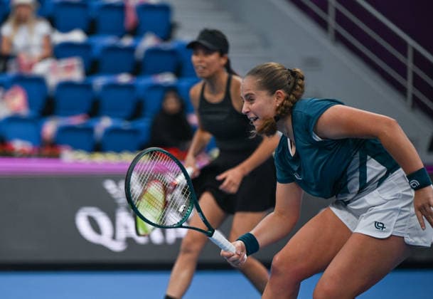 Qatar TotalEnergies Open 2026 - Doubles Final DOHA, QATAR FEBRUARY 14: Su-Wei Hsieh of Chinese Taipei and Jelena Ostapenko of Latvia compete against Anna Danilina of Kazakhstan and Aleksandra Krunic of Serbia in the doubles final on Day Seven of the Qatar TotalEnergies Open, part of the Hologic WTA, Tennis Damen Tour, at the Khalifa International Tennis and Squash Complex on February 14, 2026 in Doha, Qatar. Doha Qatar  Copyright: xArturxWidakx originalFilename:widak-qatartot260214_npsMb.jpg