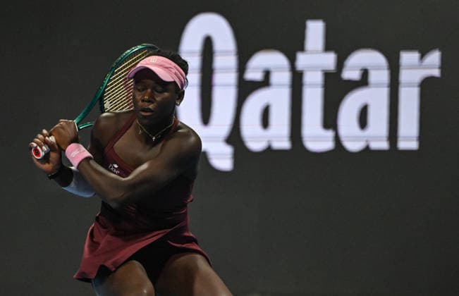 Qatar TotalEnergies Open 2026 - Singles Final DOHA, QATAR FEBRUARY 14: Victoria Mboko of Canada competes against Karolina Muchova of the Czech Republic in the singles final on Day Seven of the Qatar TotalEnergies Open, part of the Hologic WTA, Tennis Damen Tour, at the Khalifa International Tennis and Squash Complex on February 14, 2026 in Doha, Qatar. Doha Qatar  Copyright: xArturxWidakx originalFilename:widak-qatartot260214_nplUG.jpg