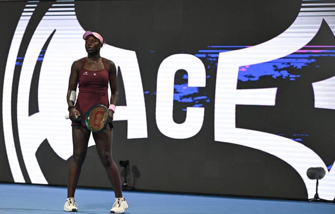 Qatar TotalEnergies Open 2026 - Singles Final DOHA, QATAR FEBRUARY 14: Victoria Mboko of Canada competes against Karolina Muchova of the Czech Republic in the singles final on Day Seven of the Qatar TotalEnergies Open, part of the Hologic WTA, Tennis Damen Tour, at the Khalifa International Tennis and Squash Complex on February 14, 2026 in Doha, Qatar. Doha Qatar  Copyright: xArturxWidakx originalFilename:widak-qatartot260214_npmat.jpg