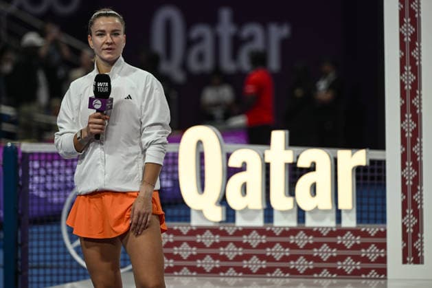 Qatar TotalEnergies Open 2026 - Singles Final DOHA, QATAR FEBRUARY 14: Karolina Muchova of the Czech Republic addresses the crowd during the award ceremony following her victory over Victoria Mboko of Canada in the singles final on Day Seven of the Qatar TotalEnergies Open, part of the Hologic WTA, Tennis Damen Tour, at the Khalifa International Tennis and Squash Complex on February 14, 2026 in Doha, Qatar. Doha Qatar  Copyright: xArturxWidakx originalFilename:widak-qatartot260214_nphaG.jpg