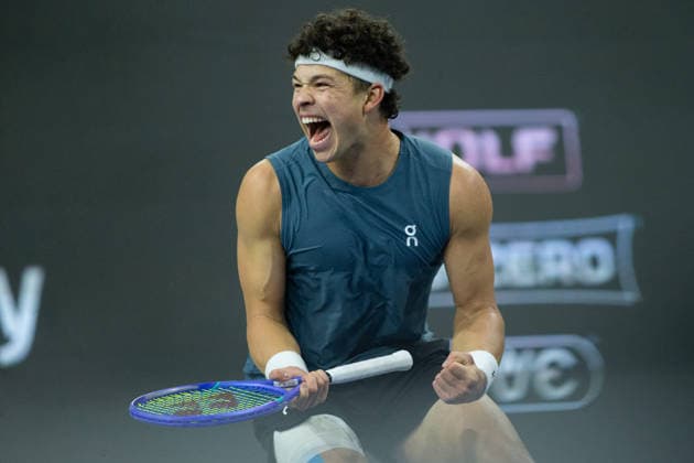 February 14, 2026, Frisco, Texas, USA: BEN SHELTON (USA) reacts during a men s singles semifinal match at the 2026 Nexo Dallas Open at The Ford Center at The Star in Frisco, Texas. Shelton advances to the championship match after defeating Denis Shapovalov, 4:6, 6:4, 7:6. Tennis 2026: Dallas Open: Ben Shelton 4:6, 6:4, 7:6 Denis Shapovalov  - ZUMAh193 20260214_zsp_h193_126 Copyright: xDanielxMcGregor-Huyerx