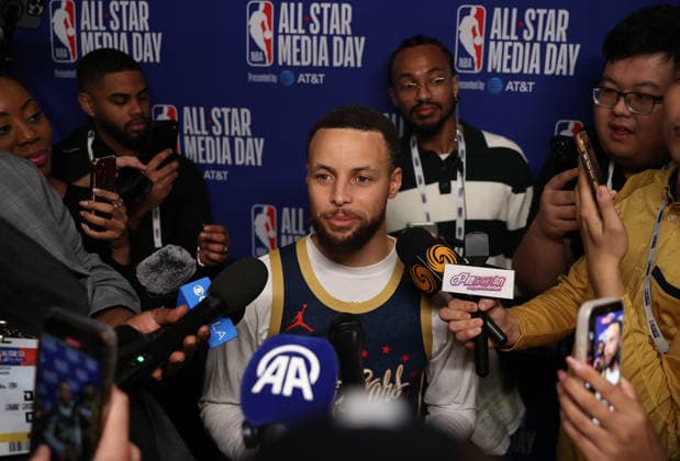 NBA, Basketball Herren, USA All Star 2026 Saturday LOS ANGELES, CA - FEB 14: Stephen Curry of USA Stripes Team of 2026 NBA All Star Game speaks to press during the Media Day event at Intuit Dome, Inglewood, Los Angeles, California, United States on February 14, 2026. Tayfun Coskun Anadolu Los Angeles United States. Editorial use only. Please get in touch for any other usage.  Copyright: x2026xAnadoluxTayfunxCoskunx