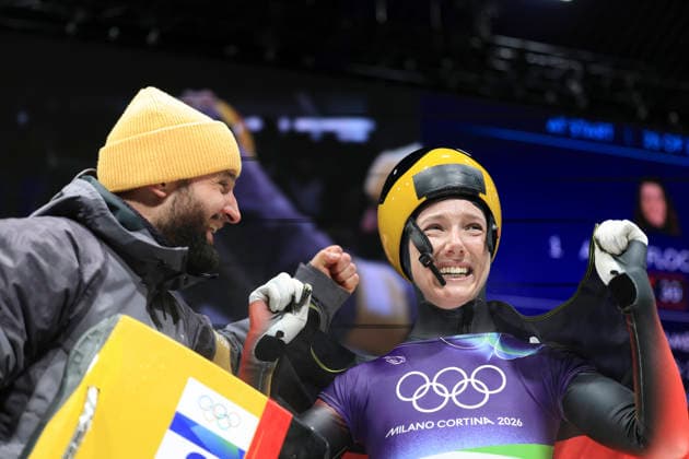 (260215) -- CORTINA D AMPEZZO, Feb. 15, 2026 -- Susanne Kreher (R) of Germany reacts during the skeleton women s heat at the Milan-Cortina 2026 Olympic Winter games, Winterspiele,Spiele, Summer games in Cortina, Italy, Feb. 14, 2026. ) (MICO2026)ITALY-CORTINA D AMPEZZO-OLYMPIC WINTER GAMES-SKELETON-WOMEN DingxXu 
