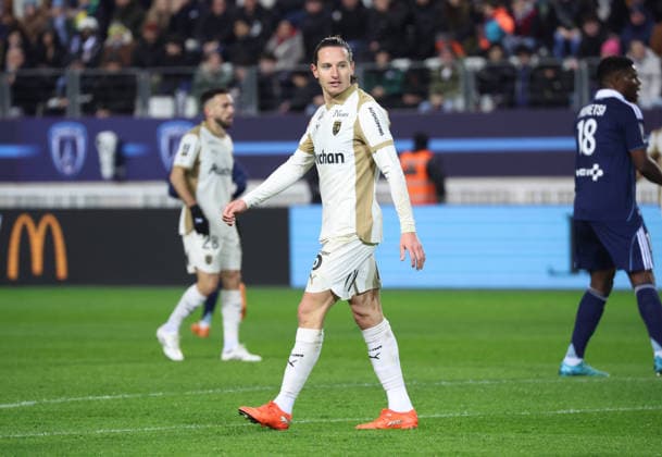 Paris FC vs Lens (J22 Ligue 1 McDonald s) 15 fÃ vrier 2026 Paris FC vs Lens J22 Ligue 1 McDonald s 15 fo vrier 2026 Florian Thauvin Paris FC vs Lens J22 Ligue 1 McDonald s 15 feÃavrier 2026 au stade Jean Bouin o Paris. Paris FC vs Lens Matchday 22 of Ligue 1 McDonald s February 15, 2026, at Jean Bouin Stadium in Paris.  Copyright: xFabricexChasseryx  Copyright: xIMAGO FabricexChasseryx