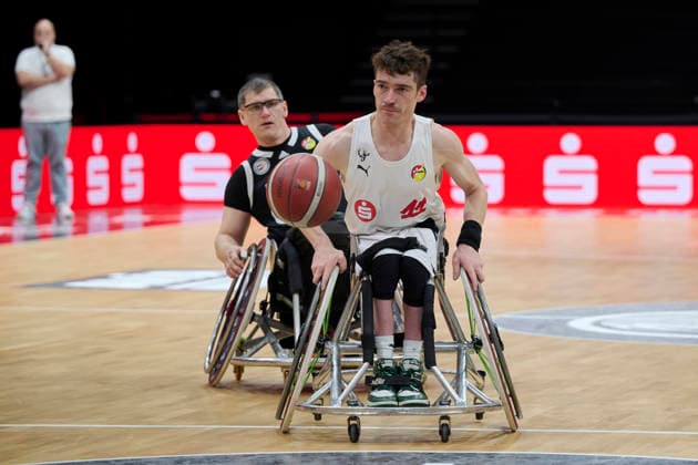 Nuremberg Falcons vs Allianz Rollers Ulm, Wheelchair Basketball, 2 Wheelchair Basketball Bundesliga, Division A, RBBL2 Div A 25 26, Nuremberg, KIA Metropol Arena, 11 Kim Robins Nuremberg Falcons RBBL2, Nuremberg Falcons vs Allianz Rollers Ulm Nuremberg KIA Metropol Arena Bayern Germany Copyright: xAmerican-Football.Network,x30nullvierxPhotographie,xGerhardxLehnerx
