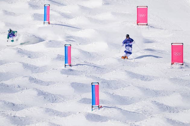 260215 Jackson Harvey of Australia and Walter Wallberg of Sweden compete in men™s freestyle skiing dual moguls during day 9 of the 2026 Winter Olympics on February 15, 2026 in Livigno. Photo: Vegard Grott BILDBYRAN kod VG VG0878 bbeng Olympic Games, Olympische Spiele, Olympia, OS olympics winter olympics os ol olympiska spel vinter-os olympiske leker milano cortina 2026 milan cortina 2026 milano cortina 2026 olympic games milano cortina 2026 winter olympic games milano cortina-os milano cortina-ol vinter-ol freeskiing freeski freestyle friski moguls puckelpist kulekjoring dual sverige australien *** 260215 Jackson Harvey of Australia and Walter Wallberg of Sweden compete in men™s freestyle skiing dual moguls during day 9 of the 2026 Winter Olympics on February 15, 2026 in Livigno Photo Vegard Grott BILDBYRAN kod VG VG0878 bbeng olympic games olympics winter olympics os ol olympiska spel vinter os olympiske leker milano cortina 2026 milan cortina 2026 milano cortina 2026 olympic games milano cortina 2026 winter olympic games milano cortina os milano cortina ol vinter ol freeskiing freeski freestyle friski moguls puckelpist kulekjoring dual sverige australien  Copyright: VEGARDxGRoTT BB260215VG009