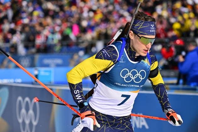 ANTERSELVA, ITALY 20260215 Martin Ponsiluoma at the start of the men s 12.5 km pursuit start in biathlon in Anterselva during the Winter Olympics in Milan Cortina, Italy. *** The image is included in the SPORTS PACKAGE. For others PAID IMAGE ** ANTERSELVA ITALY x10030x *** ANTERSELVA, ITALY 20260215 Martin Ponsiluoma at the start of the men s 12 5 km pursuit start in biathlon in Anterselva during the Winter Olympics in Milan Cortina, Italy The image is included in the SPORTS PACKAGE For others PAID IMAGE ANTERSELVA ITALY x10030x  Copyright: xJonasxEkströmer TTx 2026 OLYMPICS BIENBALL SHOOT MEN S PURSUE START