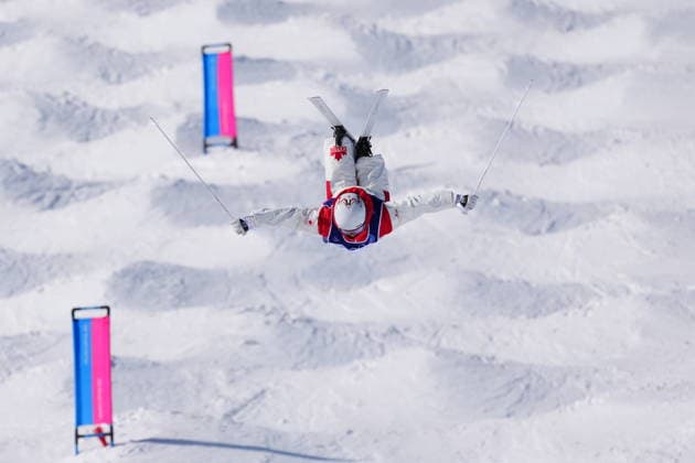 February 15, 2026, Livigno, Italy: Canada s Mikael Kingsbury competes during the men s dual moguls 1 8 final at the Milano Cortina 2026 Winter Olympic Games, Olympische Spiele, Olympia, OS in Livigno, Italy on Sunday, Feb. 15, 2026. Canada News - February 15, 2026  - ZUMAc35_ 20260215_zaf_c35_003 Copyright: xSeanxKilpatrickx