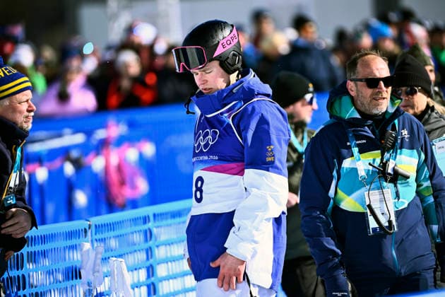 LIVIGNO, ITALY 20260215 Sweden s Walter Wallberg was defeated by Japan s Takuya Shimakawa during Sunday s quarterfinal in parallel moguls at the Olympics in Livigno, Italy. *** The image is included in the SPORTS PACKAGE. For others PAYMENT IMAGE *** LIVIGNO ITALY x10080x *** LIVIGNO, ITALY 20260215 Sweden s Walter Wallberg was defeated by Japan s Takuya Shimakawa during Sunday s quarterfinal in parallel moguls at the Olympics in Livigno, Italy The image is included in the SPORTS PACKAGE For others PAYMENT IMAGE LIVIGNO ITALY x10080x  Copyright: xFredrikxSandberg TTx OS 2026 PARALLELLPUCKEL