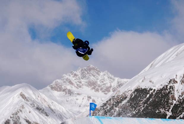 (260215) -- LIVIGNO, Feb. 15, 2026 -- Su Yiming of China competes during the snowboard men s snowboard slopestyle qualification at the Milan-Cortina 2026 Olympic Winter games, Winterspiele,Spiele, Summer games in Livigno, Italy, Feb. 15, 2026. Wang Peng) (MICO2026)ITALY-LIVIGNO-OLYMPIC WINTER GAMES-SNOWBOARD-MEN S SLOPESTYLE-QUALIFICATION HuxChao 