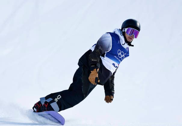 (260215) -- LIVIGNO, Feb. 15, 2026 -- Yang Wenlong of China competes during the snowboard men s snowboard slopestyle qualification at the Milan-Cortina 2026 Olympic Winter games, Winterspiele,Spiele, Summer games in Livigno, Italy, Feb. 15, 2026. ) (MICO2026)ITALY-LIVIGNO-OLYMPIC WINTER GAMES-SNOWBOARD-MEN S SLOPESTYLE-QUALIFICATION WangxPeng 