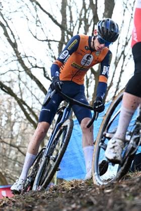 Belgian Giel Lejeune pictured in action during the men junior race of the Brussels Universities cyclocross cycling event, stage 8 8 in the X20 Badkamers Trofee competition, Sunday 15 February 2026 in Brussels, Belgium. MAARTENxSTRAETEMANS  x163569497x