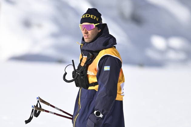 VAL DI FIEMME, ITALIEN 20260215 Landslagstränaren Lars Ljung under herrarnas stafett 4 x 7,5 km under vinter-OS pa Tesero längdskidstadion i Val di Fiemme, Italien. *** Bilden ingar i SPORTPAKET. För övriga BETALBILD *** VAL DI FIEMME ITALIEN x10430x *** VAL DI FIEMME, ITALY 20260215 The national team coach Lars Ljung during the mens relay 4 x 7.5 km during the Winter Olympics at Tesero cross-country ski stadium in Val di Fiemme, Italy The picture is in the SPORT PACKAGE For others PAYPICTURE VAL DI FIEMME ITALY x10430x  Copyright: xChristinexOlsson TTx OS 2026 SKIDOR STAFETT HERR