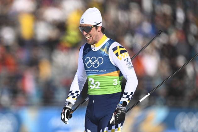 VAL DI FIEMME, ITALIEN 20260215 Sveriges Calle Halfvarsson under andra aket i herrarnas stafett 4 x 7,5 km under vinter-OS pa Tesero längdskidstadion i Val di Fiemme, Italien. *** Bilden ingar i SPORTPAKET. För övriga BETALBILD *** VAL DI FIEMME ITALIEN x10430x *** VAL DI FIEMME, ITALY 20260215 Swedens Calle Halfvarsson during the second leg of the mens 4 x 7.5 km relay at the Winter Olympics at Tesero cross-country ski stadium in Val di Fiemme, Italy Picture in SPORTPAKET For other PAYPICTURE VAL DI FIEMME ITALY x10430x  Copyright: xChristinexOlsson TTx OS 2026 SKIDOR STAFETT HERR