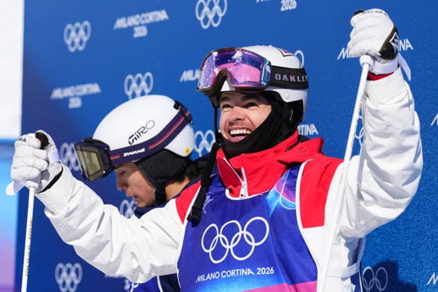 February 15, 2026, Livigno, Italy: Canada s Mikael Kingsbury (4) smiles after competing during the men s freestyle skiing dual moguls finals at the 2026 Winter Olympics, in Livigno, Italy, Sunday, Feb. 15, 2026. Canada News - February 15, 2026  - ZUMAc35_ 20260215_zaf_c35_020 Copyright: xSeanxKilpatrickx