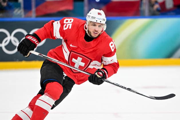 15 02 2026, Milano, Santa Giulia Ice hockey, Eishockey Arena, Winter Olympics: Switzerland - Czechia (Ice Hockey), Sven Andrighetto of Switzerland in action Milano Santa Giulia Ice Hockey Arena Lombardy Italy *** 15 02 2026, Milano, Santa Giulia Ice Hockey Arena, Winter Olympics Switzerland Czechia Ice Hockey , Sven Andrighetto of Switzerland in action Milano Santa Giulia Ice Hockey Arena Lombardy Italy Copyright: xJustPictures.ch AndreaxBrancax jp-en-AnBr-AB-AAB_268215022026