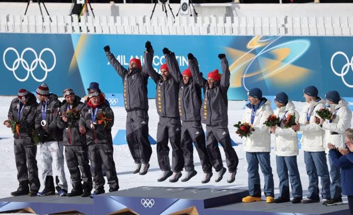 Nachtraeglich Staffel-Olympiasieger . . . SCHEMP, PEIFFER, BOEHM (BÖHM), Pund LESSER (v.li.) Olympische Winterspiele 2026. 15.2.2026, in ORT, Italien. Quelle Copyright Credit : Oryk HAIST *** Afterwards relay Olympic winners SCHEMP, PEIFFER, BOEHM BÖHM , Pund LESSER v li Winter Olympics 2026 15 2 2026, in ORT, Italy Source Copyright Credit Oryk HAIST xOLYMPIAx