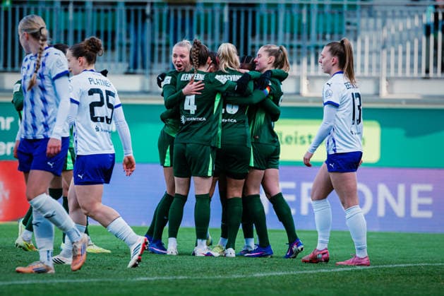Google Pixel Women Bundesliga VfL Wolfsburg vs SGS Essen, 15 02 2026 GOAL, CHEER for 1 0 by Kessya Bussy VfL Wolfsburg, 19 Soccer, Google Pixel Women Bundesliga, 14 Matchday VfL Wolfsburg vs SGS Essen on 15 02 2026 at AOK Stadion, Wolfsburg DFB REGULATIONS PROHIBIT ANY USE OF PHOTOGRAPHS AS IMAGE SEQUENCES AND OR QUASI VIDEO Copyright: xBEAUTIFULxSPORTS Tonhäuserx