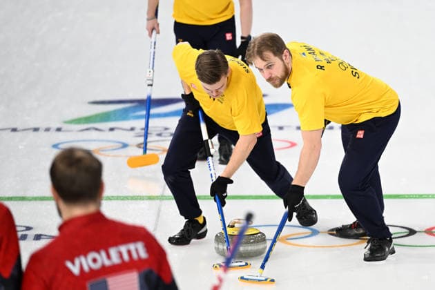 (260215) -- CORTINA D AMPEZZO, Feb. 15, 2026 -- Christoffer Sundgren (C) and Rasmus Wranaa (R) of Sweden compete during the curling men round robin session 6 match between the United States and Sweden at the 2026 Milan-Cortina Winter Olympics in Cortina, Italy, Feb. 15, 2026. ) (MICO2026)ITALY-CORTINA D AMPEZZO-OLYMPIC Winter games, Winterspiele,Spiele, Summer games CURLING-MEN-ROUND ROBIN-USA VS SWE LianxYi 