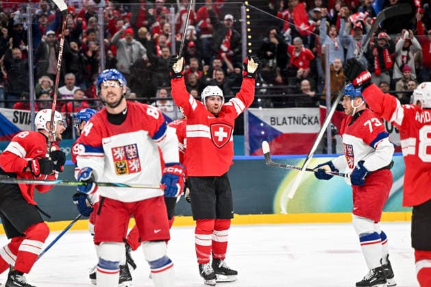 15 02 2026, Milano, Santa Giulia Ice hockey, Eishockey Arena, Winter Olympics: Switzerland - Czechia (Ice Hockey), Pius Suter of Switzerland celebrate his goal Milano Santa Giulia Ice Hockey Arena Lombardy Italy *** 15 02 2026, Milano, Santa Giulia Ice Hockey Arena, Winter Olympics Switzerland Czechia Ice Hockey , Pius Suter of Switzerland celebrate his goal Milano Santa Giulia Ice Hockey Arena Lombardy Italy Copyright: xJustPictures.ch AndreaxBrancax jp-en-AnBr-AB-AAB_359515022026
