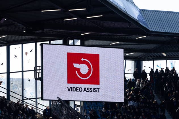 2 Fußball Bundesliga VfL Bochum SC Paderborn 15 02 2026 Symbolic image, screen on the stadium, VAR, Video Assist 2 Fußball Bundesliga VfL Bochum SC Paderborn Vonovia Ruhrstadion, Bochum 15 02 2026 DFL regulations prohibit any use of photographs as image sequences and or quasi video Copyright: xBEAUTIFULxSPORTS Buriakovx
