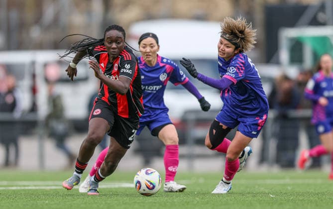 GER, Frankfurt, Eintracht Frankfurt II vs FSV Mainz 05, 2 Womens Bundesliga, Football, DFB, Season 2025 2026, Stadion am Brentanobad, 17 Matchday in picture f l Mira Arouna Eintracht Frankfurt II 28 , Suguri Hashitani 1 FSV Mainz 05 Women 25 DFB DFL REGULATIONS PROHIBIT ANY USE OF PHOTOGRAPHS AS IMAGE SEQUENCES AND OR QUASI VIDEO, 15 02 2026 Copyright: HMBxMedia HendrikxHamelau