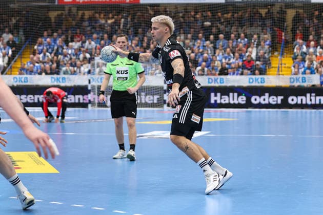 15 02 2026, xKWIx, Handball, DAIKIN HBL, TBV Lemgo Lippe HC Erlangen, PHOENIX CONTACT arena Marek Nissen HC Erlangen 6 Photo xKamilxWilkowskixPressefotoKochx NRW Germany