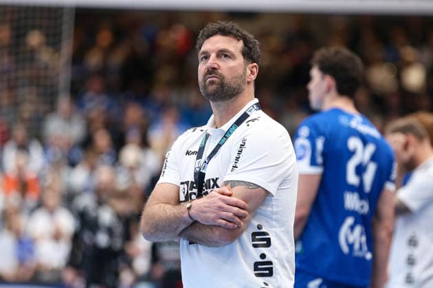 15 02 2026, xKWIx, Handball, DAIKIN HBL, TBV Lemgo Lippe HC Erlangen, PHOENIX CONTACT arena Florian Kehrmann TBV Lemgo Lippe Head Coach Photo xKamilxWilkowskixPressefotoKochx NRW Germany
