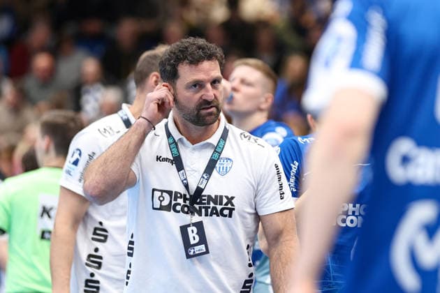 15 02 2026, xKWIx, Handball, DAIKIN HBL, TBV Lemgo Lippe HC Erlangen, PHOENIX CONTACT arena Florian Kehrmann TBV Lemgo Lippe Head Coach Photo xKamilxWilkowskixPressefotoKochx NRW Germany