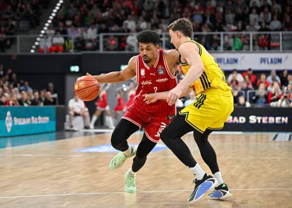 BAMBERG 15 02 2026 Basketball easycredit 1 Basketball Bundesliga 20 Matchday Bamberg Baskets vs Alba Berlin Ibrahim Watson Boye 2, Bamberg Baskets vs Alex O Connel 3, Alba Berlin Photo Hans Martin Issler isslerimages Bamberg Baskets vs Alba Berlin