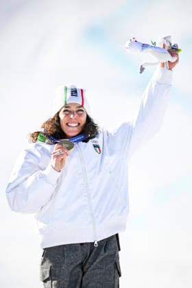OLYMPICS - Winter Olympic Games, Olympische Spiele, Olympia, OS Milano Cortina 2026 CORTINA D AMPEZZO,ITALY,15.FEB.26 - OLYMPICS, ALPINE SKIING - Winter Olympic Games Milano Cortina 2026, giant slalom, women, medal ceremony. Image shows Federica Brignone (ITA). Keywords: medal.  GEPAxpictures xAlexanderxSolc