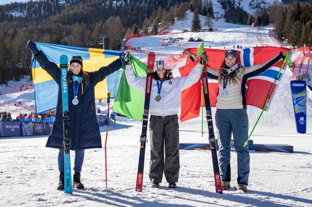 260215 Sara Hector of Sweden, Thea Louise Stjernesund of Norway and Federica Brignone of Italy celebrate after competing in women s alpine skiing giant slalom during day 9 of the 2026 Winter Olympics on February 15, 2026 in Cortina. Photo: Joel Marklund BILDBYRAN kod JM JM0793 bbeng alpint alpine skiing Olympic Games, Olympische Spiele, Olympia, OS olympics winter olympics os ol olympiska spel vinter-os olympiske leker milano cortina 2026 milan cortina 2026 milano cortina 2026 olympic games milano cortina 2026 winter olympic games milano cortina-os milano cortina-ol vinter-ol giant slalom storslalom storslalam dam italien sverige jubel *** 260215 Sara Hector of Sweden, Thea Louise Stjernesund of Norway and Federica Brignone of Italy celebrate after competing in women s alpine skiing giant slalom during day 9 of the 2026 Winter Olympics on February 15, 2026 in Cortina Photo Joel Marklund BILDBYRAN kod JM JM0793 bbeng alpine alpine skiing olympic games olympics winter olympics os ol olympiska spel vinter os olympiske leker milano cortina 2026 milan cortina 2026 milano cortina 2026 olympic games milano cortina 2026 winter olympic games milano cortina os milano cortina ol vinter ol giant slalom storslalom storslalam dam italien sverige jubel  Copyright: JOELxMARKLUND BB260215JM178
