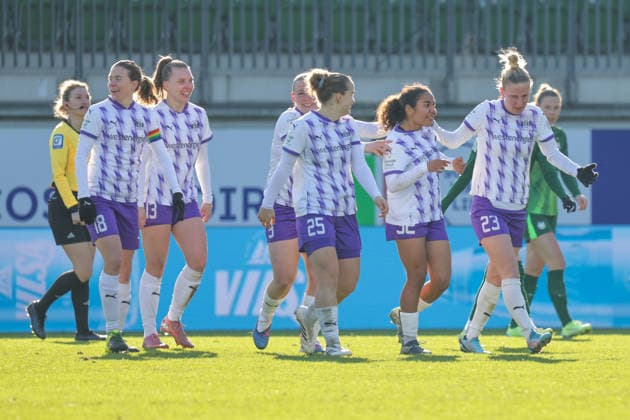 15 02 2026, xgrfx, Soccer Google Pixel Women Bundesliga, VfL Wolfsburg SGS Essen v l Tor, Ella Touon SGS Essen DFL DFB REGULATIONS PROHIBIT ANY USE OF PHOTOGRAPHS as IMAGE SEQUENCES and or QUASI VIDEO Wolfsburg