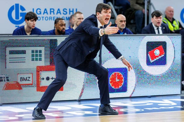 Pedro Calles ALBA Berlin, Coach , single picture, single photo, portrait, portraet, BMA365 Bamberg Baskets vs ALBA Berlin, Basketball, easyCredit BBL, Matchday 20, 15 02 2026 BMA365 Bamberg Baskets vs ALBA Berlin, Basketball, easyCredit BBL, Matchday 20, 15 02 2026 Bamberg Copyright: xEibner-Pressefoto G.xSantemizx EP_EER