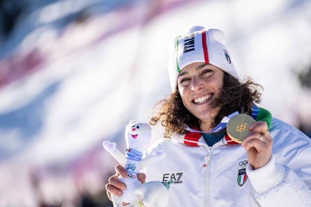 260215 Federica Brignone of Italy celebrates with her gold medal after competing in women s alpine skiing giant slalom during day 9 of the 2026 Winter Olympics on February 15, 2026 in Cortina. Photo: Joel Marklund BILDBYRAN kod JM JM0793 bbeng alpint alpine skiing Olympic Games, Olympische Spiele, Olympia, OS olympics winter olympics os ol olympiska spel vinter-os olympiske leker milano cortina 2026 milan cortina 2026 milano cortina 2026 olympic games milano cortina 2026 winter olympic games milano cortina-os milano cortina-ol vinter-ol giant slalom storslalom storslalam dam italien jubel *** 260215 Federica Brignone of Italy celebrates with her gold medal after competing in women s alpine skiing giant slalom during day 9 of the 2026 Winter Olympics on February 15, 2026 in Cortina Photo Joel Marklund BILDBYRAN kod JM JM0793 bbeng alpine alpine skiing olympic games olympics winter olympics os ol olympiska spel vinter os olympiske leker milano cortina 2026 milan cortina 2026 milano cortina 2026 olympic games milano cortina 2026 winter olympic games milano cortina os milano cortina ol vinter ol giant slalom storslalom storslalam dam italien jubel  Copyright: JOELxMARKLUND BB260215JM194