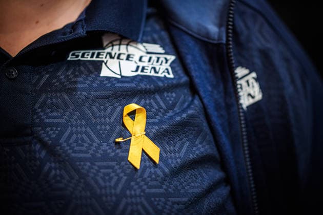easycredit BBL Basketball Bundesliga 2025 2026 20 Matchday 15 02 2026 Science City Jena vs FC Bayern Munich Basketball Science City Jena and the easycredit BBL wear the Golden Ribbon on International Childrens Cancer Day to show support Sparkassen Arena