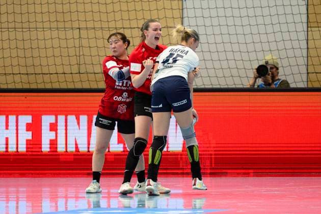 Anna Szabo Thueringer HC, 26 Jubel, Noemi Hafra Motherson Mosonmagyarovari KC, 45 , Natsuki Aizawa Thueringer HC, 23 GER, Thueringer HC vs Motherson Mosonmagyarovari KC , Handball, EHF European League Women, Group Phase , Season 2025 2026, 15 02 2026 GER, Thueringer HC vs Motherson Mosonmagyarovari KC , Handball, EHF European League Women, Group Phase , Season 2025 2026, 15 02 2026 Bad Langensalza Copyright: xEibner-Pressefoto MartinxHerbstx EP_MHT