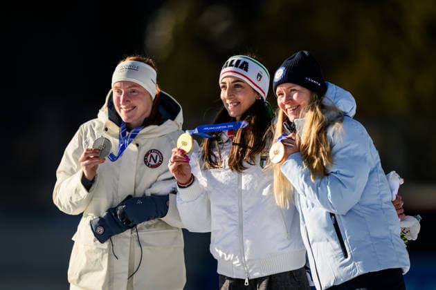 260215 Silver medalist Maren Kirkeeide of Norway, gold medalist Lisa Vittozzi of Italy and bronze medalist Suvi Minkkinen of Finland celebrate on the podium after the women s biathlon 10 km pursuit during day 9 of the 2026 Winter Olympics on February 15, 2026 in Anterselva. Photo: Mathias Bergeld BILDBYRAN kod MB MB1330 skidskytte biathlon skiskyting Olympic Games, Olympische Spiele, Olympia, OS olympics winter olympics os ol olympiska spel vinter-os olympiske leker milano cortina 2026 milan cortina 2026 milano cortina 2026 olympic games milano cortina 2026 winter olympic games milano cortina-os milano cortina-ol vinter-ol 9 bbeng pursuit jaktstart jubel *** 260215 Silver medalist Maren Kirkeeide of Norway, gold medalist Lisa Vittozzi of Italy and bronze medalist Suvi Minkkinen of Finland celebrate on the podium after the women s biathlon 10 km pursuit during day 9 of the 2026 Winter Olympics on February 15, 2026 in Anterselva Photo Mathias Bergeld BILDBYRAN code MB MB1330 biathlon biathlon olympic games olympics olympics winter olympics os ol olympic games winter os olympic games milano cortina 2026 milan cortina 2026 milano cortina 2026 olympic games milano cortina 2026 winter olympic games milano cortina os milano cortina ol winter ol 9 bbeng pursuit chassestart jubel  Copyright: MATHIASxBERGELD BB260215MB118