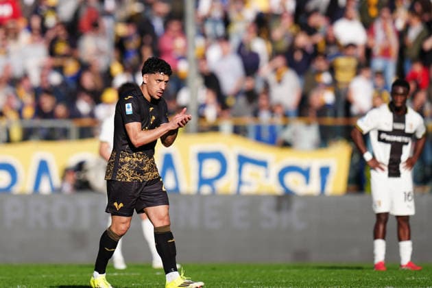 Verona™s Abdou Harroui celebrates after scoring the 1-1 goal for his team during the Serie A soccer match between Parma and Verona at Ennio Tardini Stadium in Parma, North Italy, Sunday, February 15, 2026. Soccer  Copyright: xMassimoxPaolone LaPressex