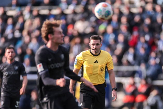15 02 2026, Football, Season 2025 2026, 2 Bundesliga, Matchday 22, VfL Bochum 1848 SC Paderborn 07, Referee Tom Bauer GER , Bochum Vonovia Ruhrstadion NRW Germany xRHR PHOTO DEx Copyright: DennisxEwert RHR-FOTOx RHR-FOTO DE
