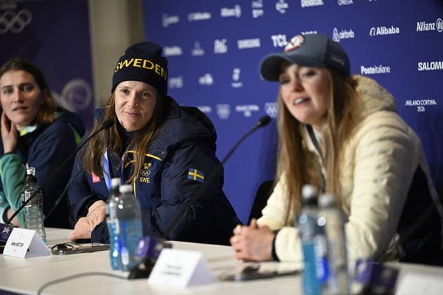 CORTINA, ITALY 20260215 Sweden s Sara Hector and Norway s Thea Louise Stjernesund share Olympic silver in the women s giant slalom during the Winter Olympics in Milan Cortina and celebrate on the podium in front of the winner and gold medalist Frederica Brignone from Italy. CORTINA ITALY x10050x *** CORTINA, ITALY 20260215 Sweden s Sara Hector and Norway s Thea Louise Stjernesund share Olympic silver in the women s giant slalom during the Winter Olympics in Milan Cortina and celebrate on the podium in front of the winner and gold medalist Frederica Brignone from Italy CORTINA ITALY x10050x  Copyright: xPontusxLundahl TTx 2026 OLYMPICS ALPINE GIAN SLALOM WOMEN