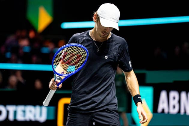 2026-02-15 ABN AMRO Open - Day Seven ROTTERDAM, NETHERLANDS - FEBRUARY 15: Alex de Minaur disappointed during Day Seven of the ABN AMRO Open at Rotterdam Ahoy on February 15, 2026 in Rotterdam, Netherlands. (Photo by Gabriel Calvino Alonso BSR Agency) Rotterdam Netherlands Content not available for redistribution in The Netherlands directly or indirectly through any third parties. Copyright: xBSRxAgencyx